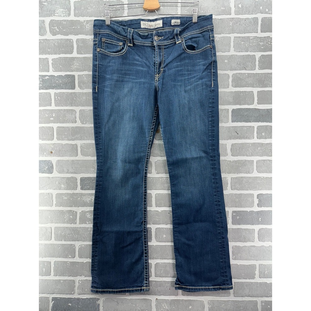 BKE Dakota Bootcut Jeans Womens 32 R Medium Wash Denim Mid Rise Heavy Stitch